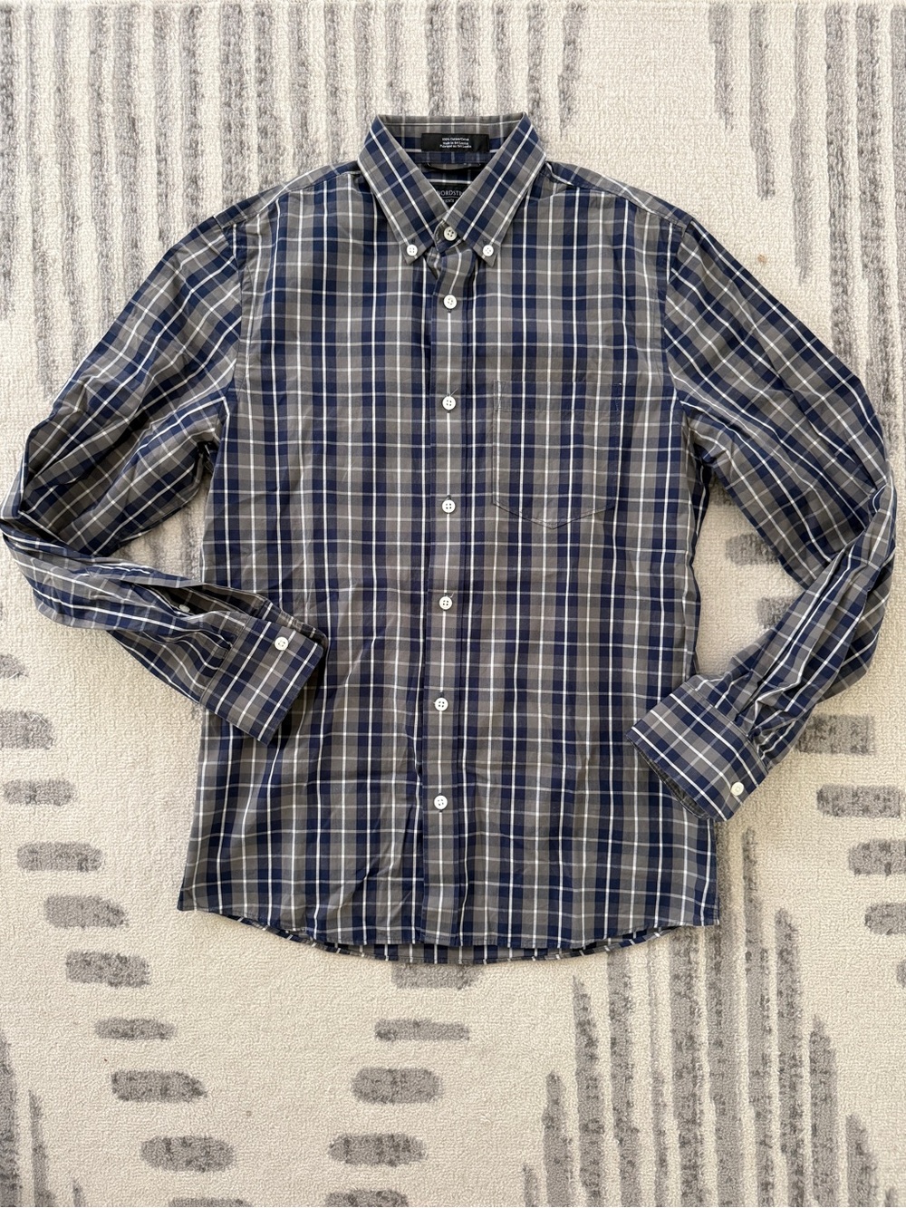 Nordstrom Men’s Navy and Gray Plaid Button-Down Shirt Trim Fit